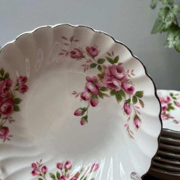 Johnson Brothers Regency Pink Roses 8 Ironstone Fruit / Dessert Bowls 5" England - Picture 9 of 13